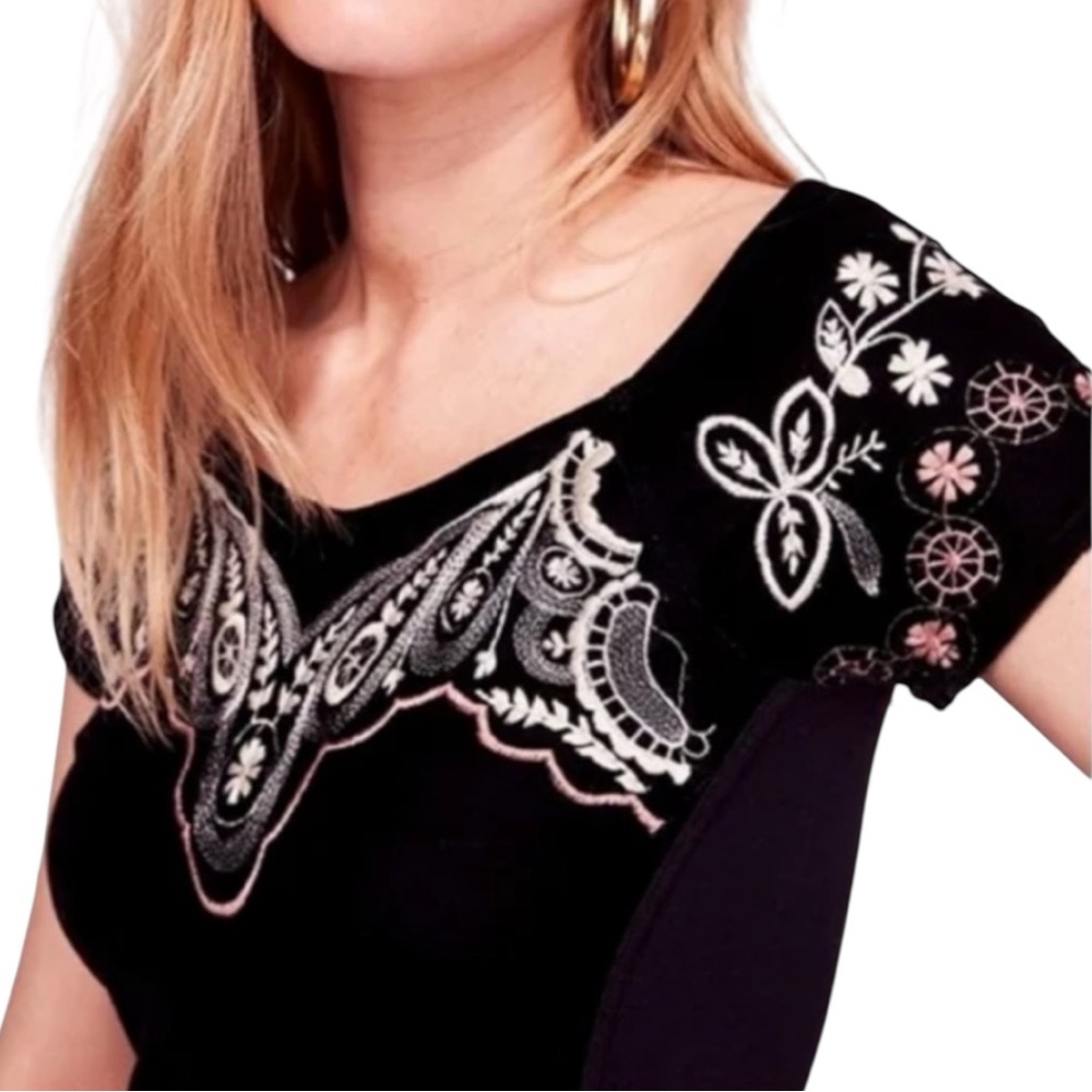 Free People "Party Train” Black Velvet Embroidered Boho Top • Size: M - Picture 3 of 12